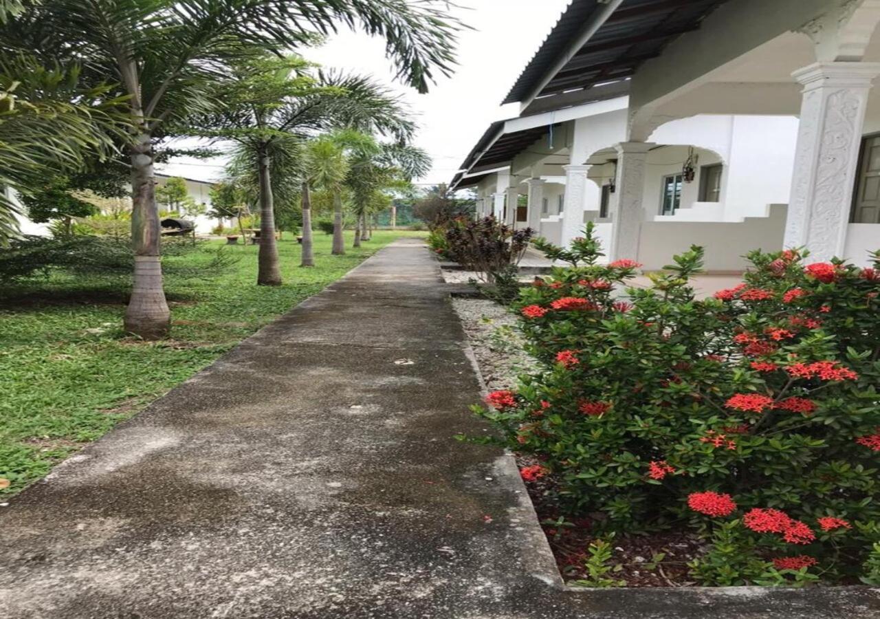 OYO 44028 Alpha Motel Pantai Cenang (Langkawi) Exterior foto
