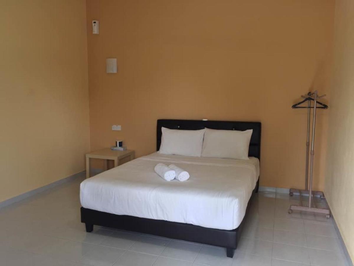 OYO 44028 Alpha Motel Pantai Cenang (Langkawi) Exterior foto